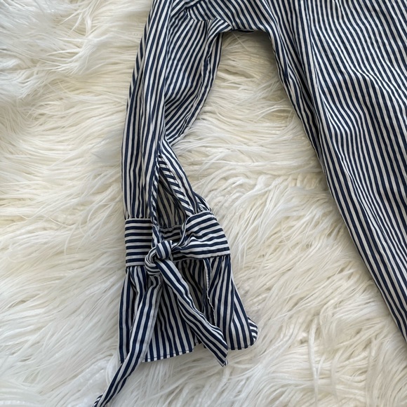 4𝒇𝒐𝒓$50 ZARA Basic Collar blue striped shirt sizeM - Picture 3 of 5